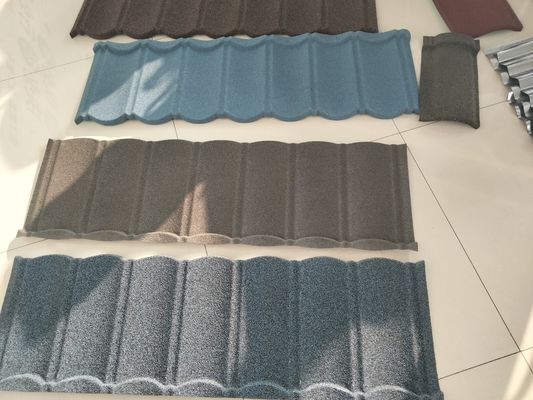 Telhas de telhado de aço revestidas de pedra Telhas romanas com revestimento de zinco de 20 a 275 g/m2 e certificação PVOC