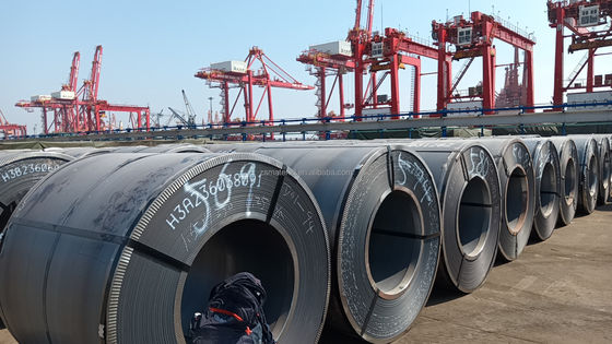 Grande quantidade Q235B Oiling Carbon Black MS HRC Hot Rolled Steel Coil 3*1250mm Tamanho com BS Standard