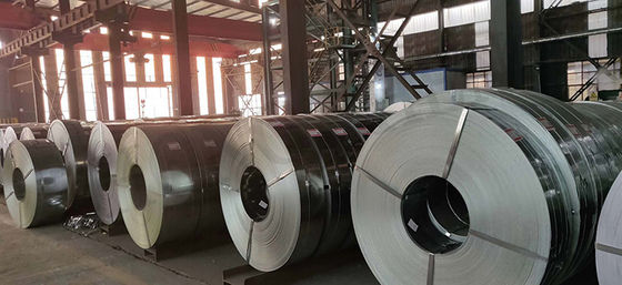 00,8 mm 0,5 mm 0,6 mm Espessura SGCC Faixa de aço galvanizado mergulhada a quente com passagem de pele e tolerância ± 1%