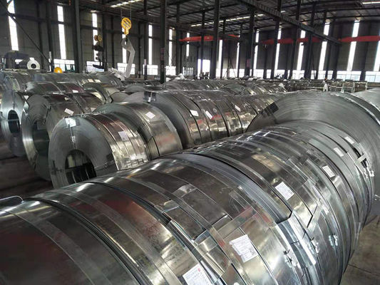 00,8 mm 0,5 mm 0,6 mm Espessura SGCC Faixa de aço galvanizado mergulhada a quente com passagem de pele e tolerância ± 1%