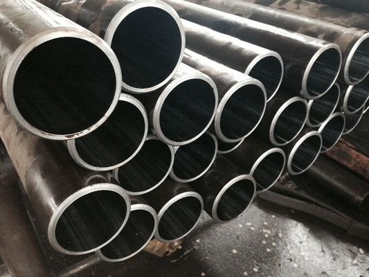 Tubo de tubulação redonda de aço carbono revestido de preto ASTM A106C Sch40-160 para transporte de petróleo e água