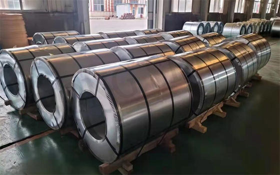 Top-15-35 espessura do revestimento bobina de aço galvanizado PPGI pelagem de cor mergulhado a quente pré-pintado DX51D Z100 pré-pintado 26 gauge