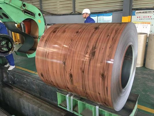 Chapas de bobinas de aço galvanizadas pre-pintadas de polímero revestidas de cor PPGI A653 G60 S350GD 0,12-4,0 mm para aplicações de cercas