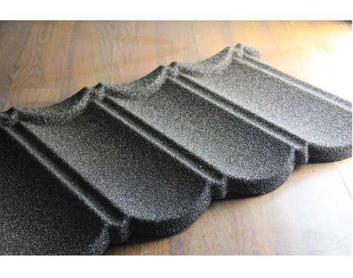 Materiais primários PVC ASA Revestimento Cor Pedra Chip revestido Metro Rooftile Roofing Sheet com e design colorido