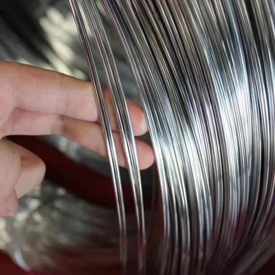 Fios de aço galvanizados Gi Fios de ligação Aço carbono 12 14 16 Tamanhos de gravata 20 Loop de construção 18 Gauge para projetos de construção